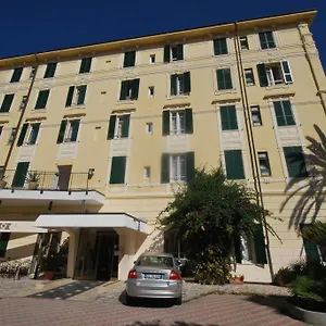 2* Hotel Esperia
